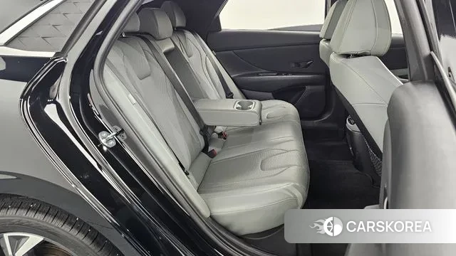 Hyundai The New Avante (CN7) 2023 Черный из Кореи, фото 3