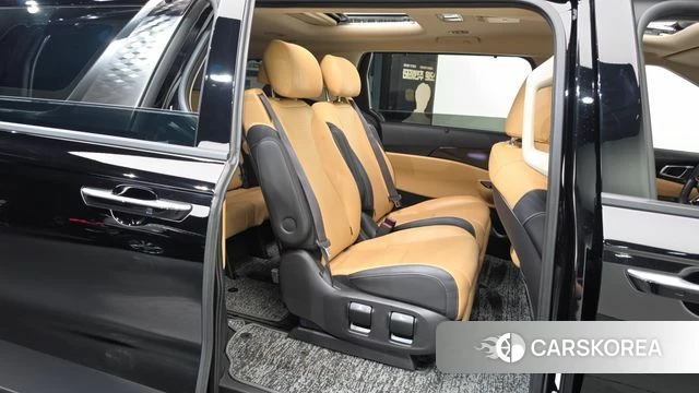 Kia Carnival 4th generation 2023 Черный из Кореи, фото 3