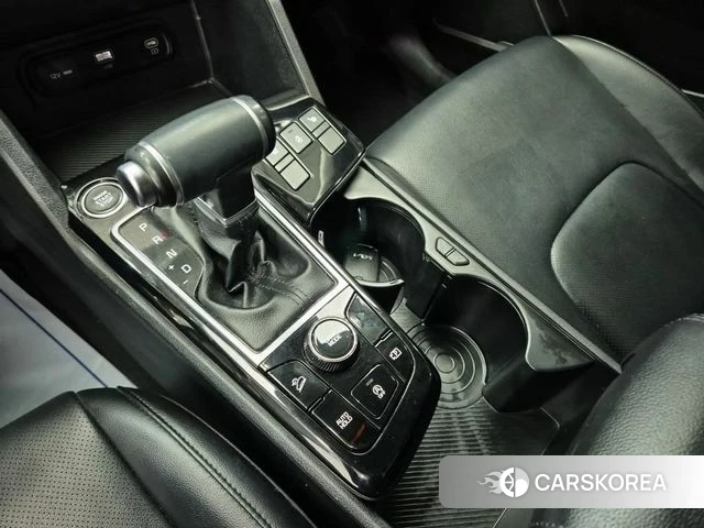 Kia Sportage 5th Generation 2022 Белый из Кореи, фото 3