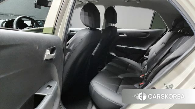 Kia Morning Urban (JA) 2023 Жемчужный цвет из Кореи, фото 3