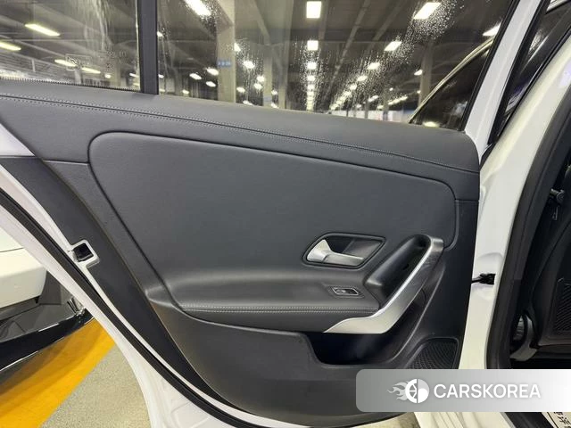 Mercedes-Benz Class A 2021 Белый из Китая, фото 3