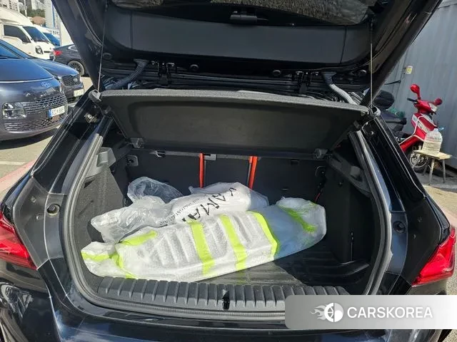 BMW 1 Series (F40) 2021 Черный из Кореи, фото 3