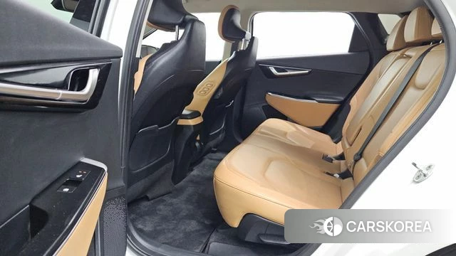 Kia EV6 2021 Белый из Кореи, фото 3