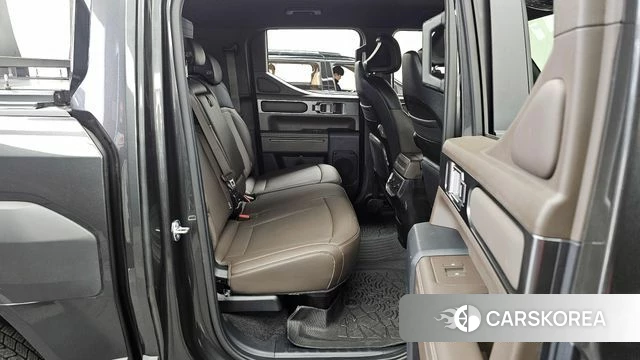 Kia Tasman 2025 Темно-зеленый из Кореи, фото 3