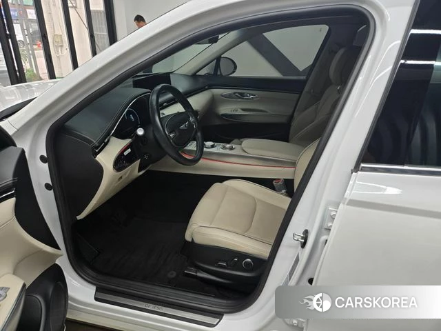 Genesis GV70 2021 Белый из Кореи, фото 3