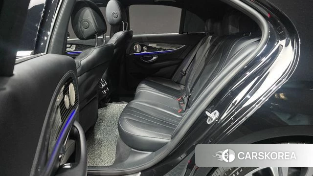Mercedes-Benz E-Class W213 2021 Черный из Кореи, фото 3