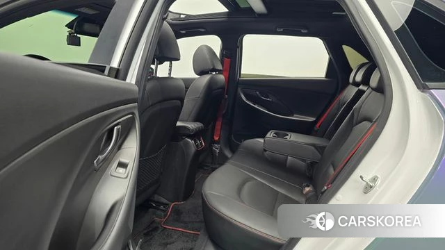 Hyundai i30 (PD) 2020 Светло-серебряный цвет из Кореи, фото 3