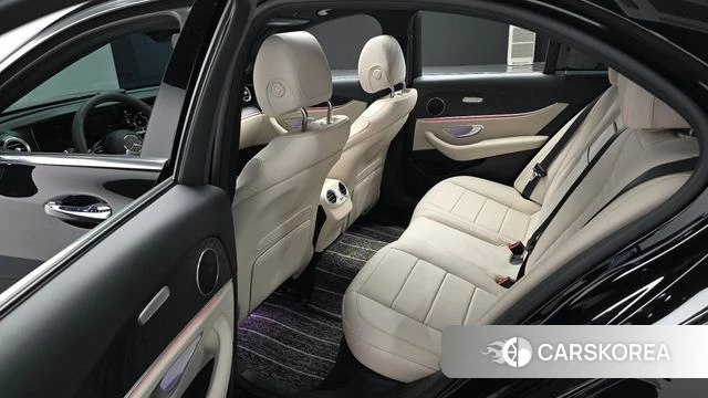 Mercedes-Benz E-Class W213 2023 Черный из Кореи, фото 3