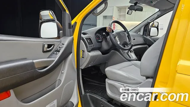 Hyundai The New Grand Starex 2018 Желтый из Кореи, фото 3