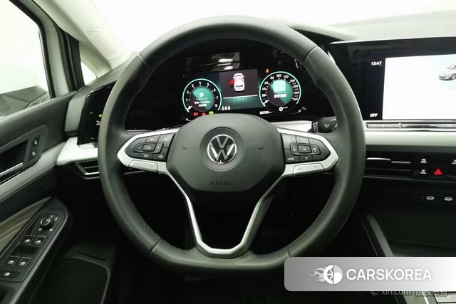Volkswagen Golf 2022 Белый из Китая, фото 3