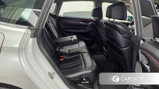 BMW 6 Series GT (G32) 2018 Белый из Кореи, фото 3