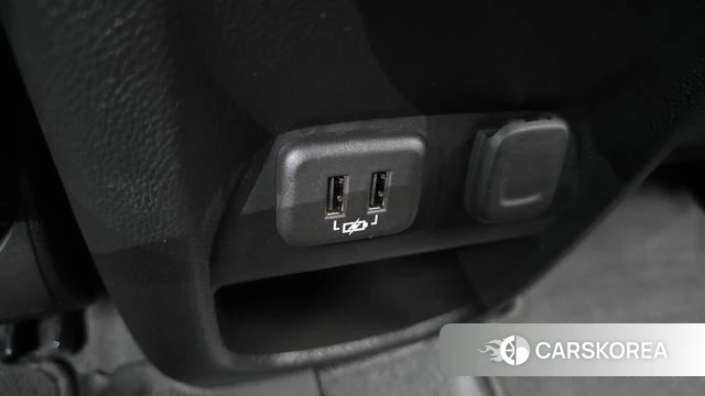 Chevrolet (GM Daewoo) Real New Colorado 2021 Черный из Кореи, фото 3