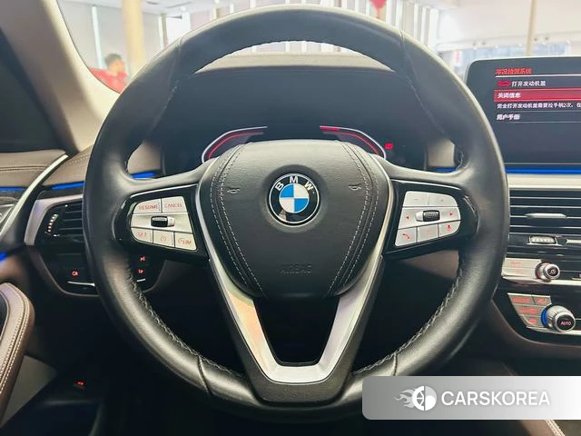 BMW 5 series 2021 Черный из Китая, фото 3
