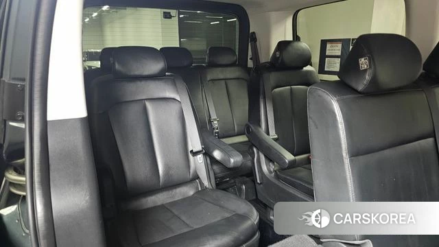 Hyundai Staria 2023 Серый из Кореи, фото 3