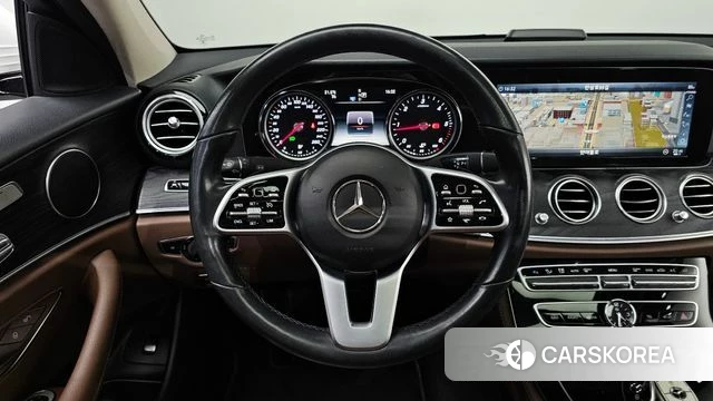 Mercedes-Benz E-Class W213 2019 Белый из Кореи, фото 3