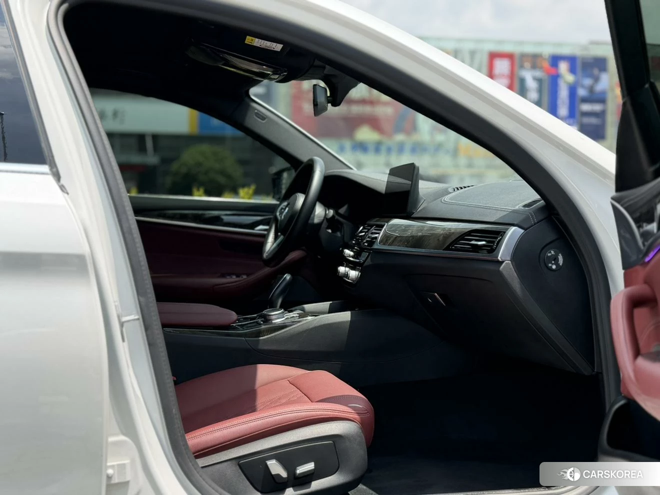 BMW 5 series 2020 Белый из Китая, фото 3
