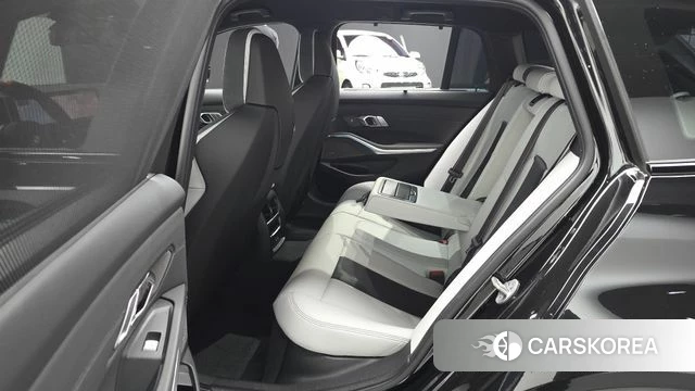 BMW M3 (G80) 2025 Черный из Кореи, фото 3