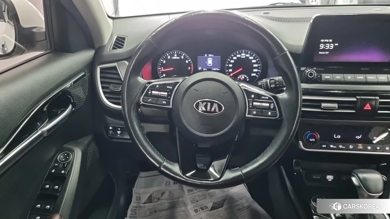 Kia Seltos 2019 Белый из Кореи, фото 3