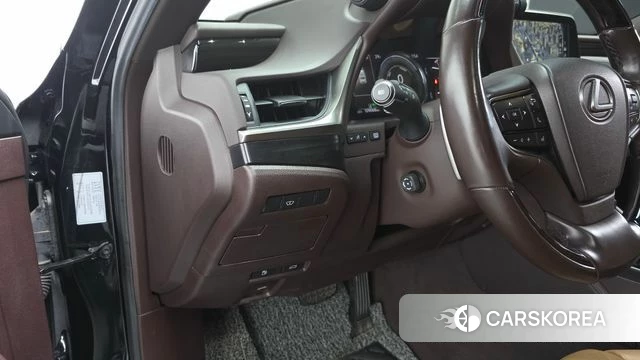 Lexus ES300h 7th generation 2021 Черный из Кореи, фото 3