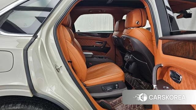 Bentley Bentayga 2018 Жемчужный цвет из Кореи, фото 3