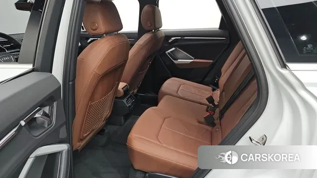 Audi Q3 (F3) 2020 Белый из Кореи, фото 3