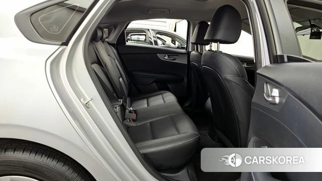 Kia Come New K3 2018 Серебряный из Кореи, фото 3