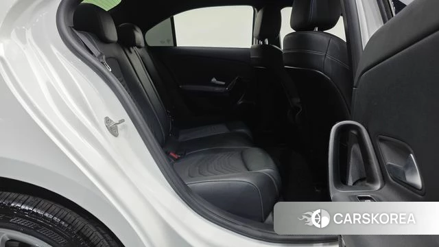 Mercedes-Benz A-Class W177 2020 Белый из Кореи, фото 3