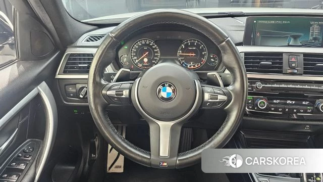 BMW 3 Series (F30) 2018 Белый из Кореи, фото 3