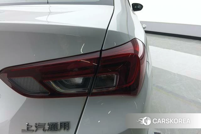 Buick Excelle 2019 Белый из Китая, фото 3