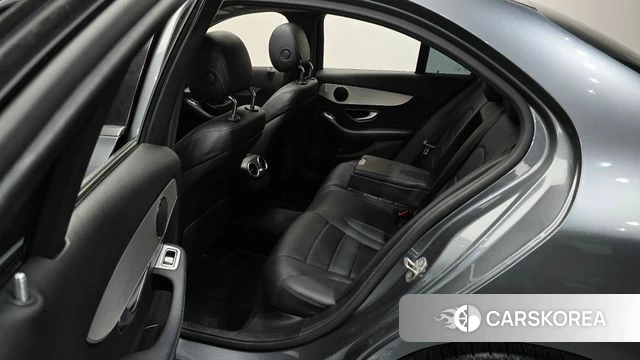 Mercedes-Benz C-Class W205 2018 Серебристо-серый из Кореи, фото 3