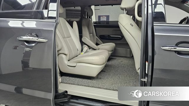 Kia The New Carnival 2019 Серый из Кореи, фото 3