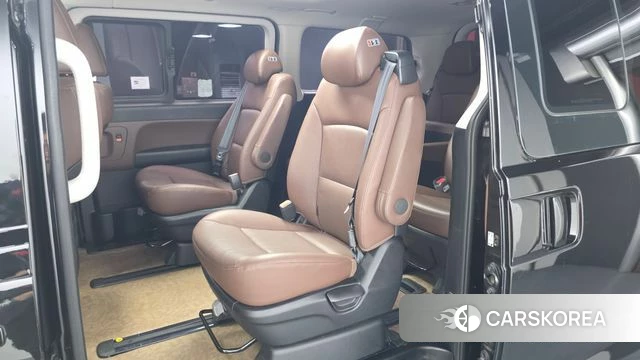 Hyundai The New Grand Starex 2020 Черный из Кореи, фото 3