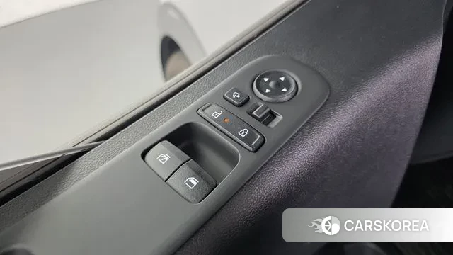 Hyundai Staria 2025 Серебряный из Кореи, фото 3