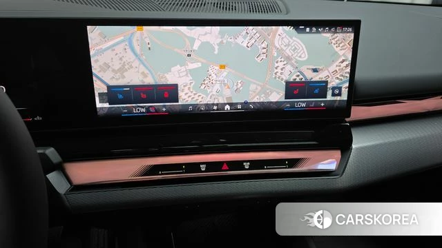 BMW 5 Series (G60) 2026 Серый из Кореи, фото 3