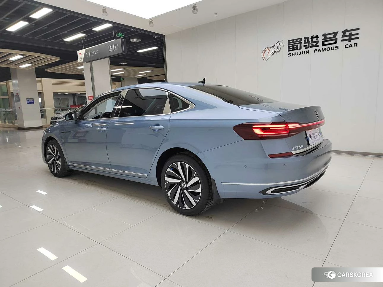 Volkswagen Passat 2021 Синий из Китая, фото 3