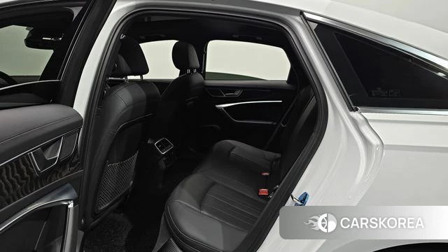 Audi A6 (C8) 2021 Белый из Кореи, фото 3