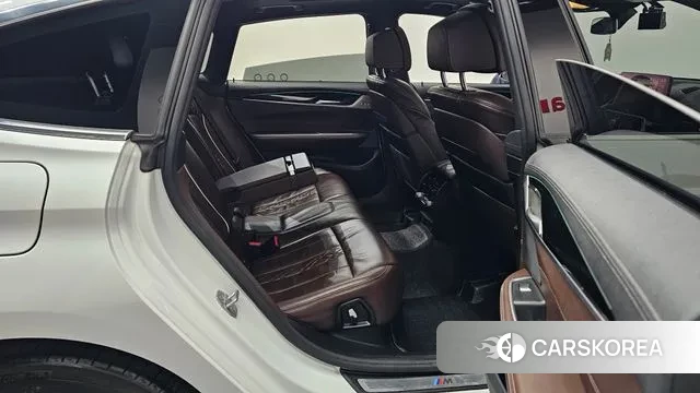 BMW 6 Series GT (G32) 2021 Белый из Кореи, фото 3