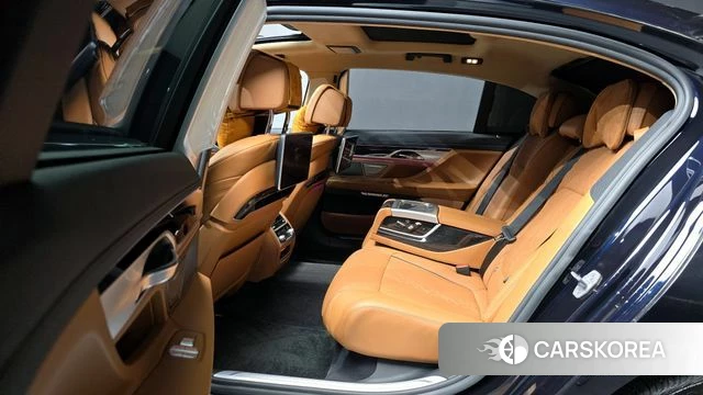 BMW 7 Series (G11) 2018 Черный из Кореи, фото 3