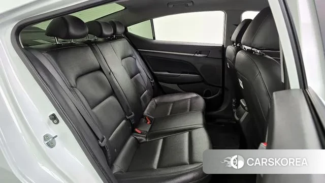 Hyundai Avante AD 2018 Белый из Кореи, фото 3