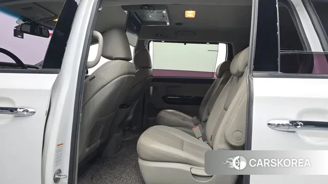 Kia The New Carnival 2018 Белый из Кореи, фото 3