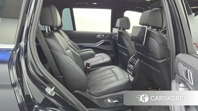 BMW X7 (G07) 2021 Черный из Кореи, фото 3