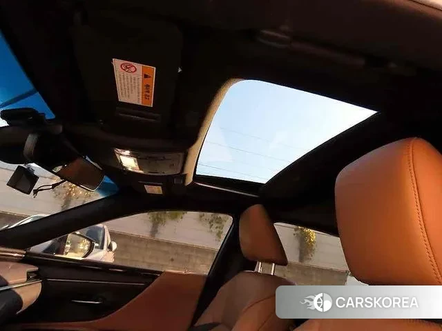 Lexus ES300h 7th generation 2019 Песочный из Кореи, фото 3