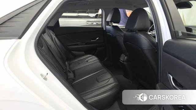 Hyundai Avante (CN7) 2021 Белый из Кореи, фото 3