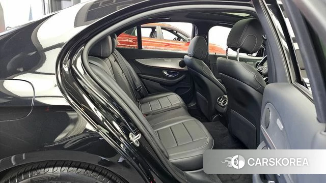 Mercedes-Benz E-Class W213 2019 Черный из Кореи, фото 3