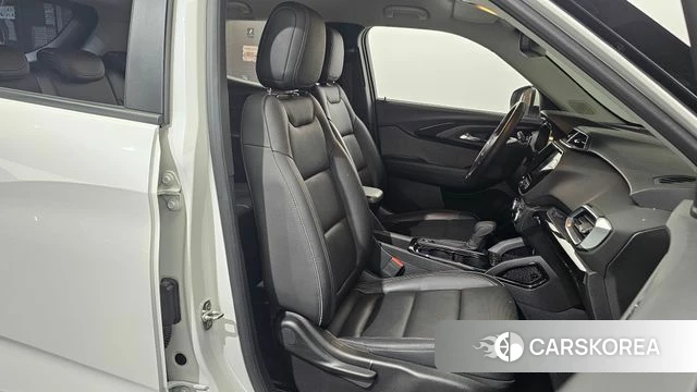 Chevrolet (GM Daewoo) Trailblazer 2021 Белый из Кореи, фото 3