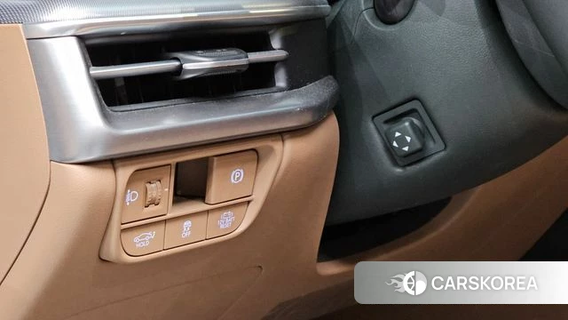 Hyundai Grandeur Hybrid (GN7) 2023 Белый из Кореи, фото 3