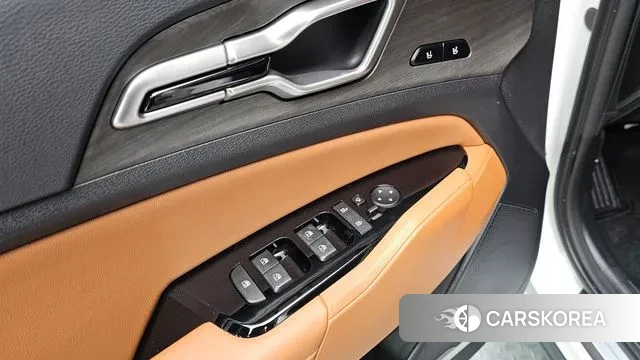 Kia Sportage 5th Generation 2023 Белый из Кореи, фото 3