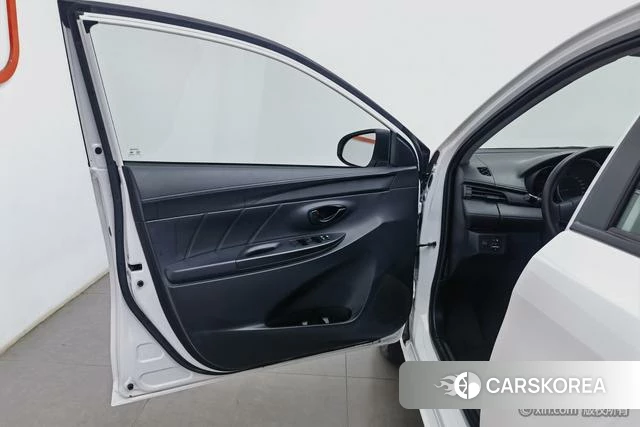 Toyota YARIS L to enjoy 2021 Белый из Китая, фото 3