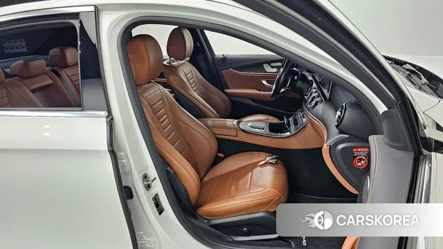 Mercedes-Benz E-Class W213 2020 Белый из Кореи, фото 3