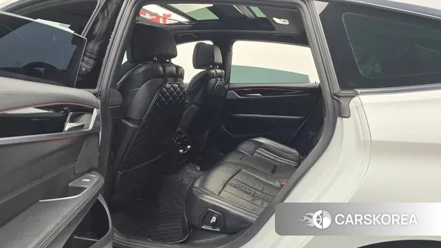 BMW 6 Series GT (G32) 2021 Белый из Кореи, фото 3